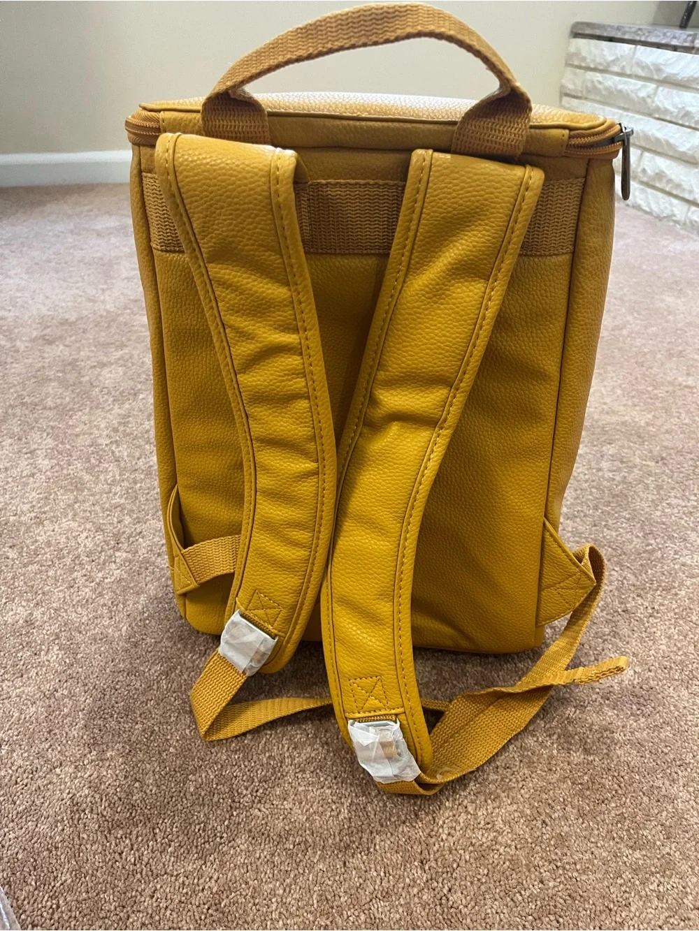thirty-one Keep It Cool Thermal Backpack in Fields of Gold Pebble with “D”